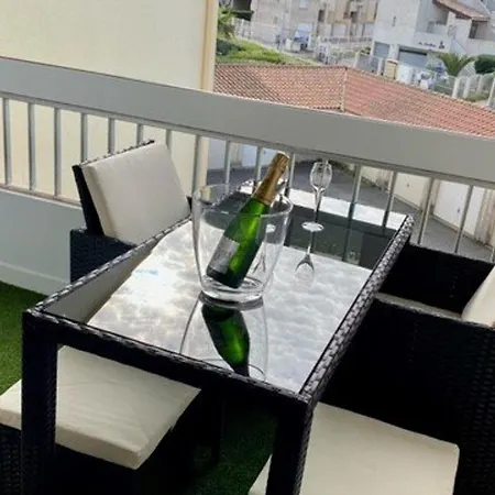 Renove Et Climatise Avec Terrasse, Parking Prive Et Options Confort A - Fr-1-387-209 Apartment