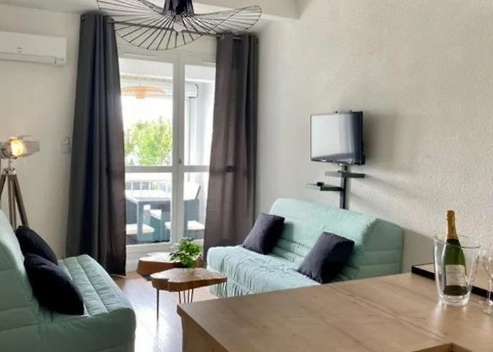 Apartment Renove Et Climatise Avec Terrasse, Parking Prive Et Options Confort A - Fr-1-387-209 *